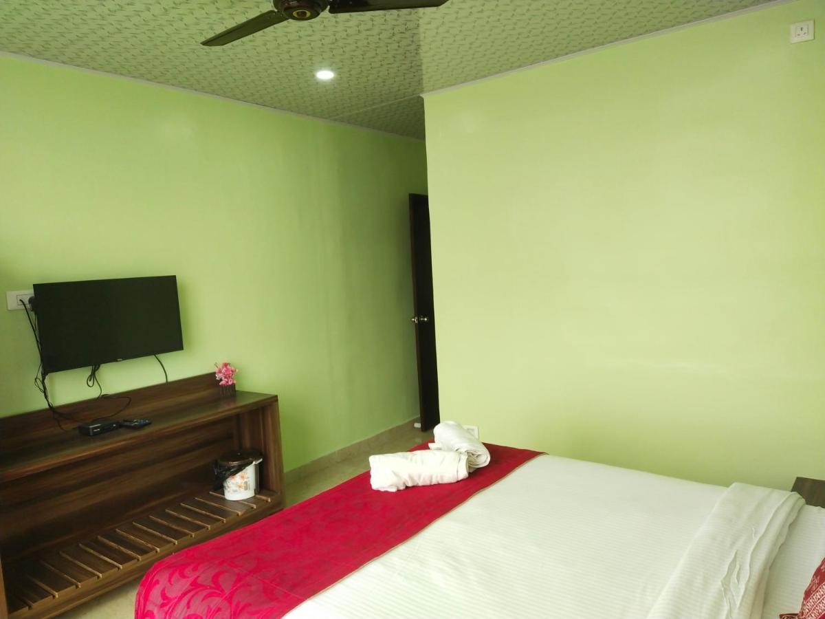 Blossom Spring Villa 우티 외부 사진