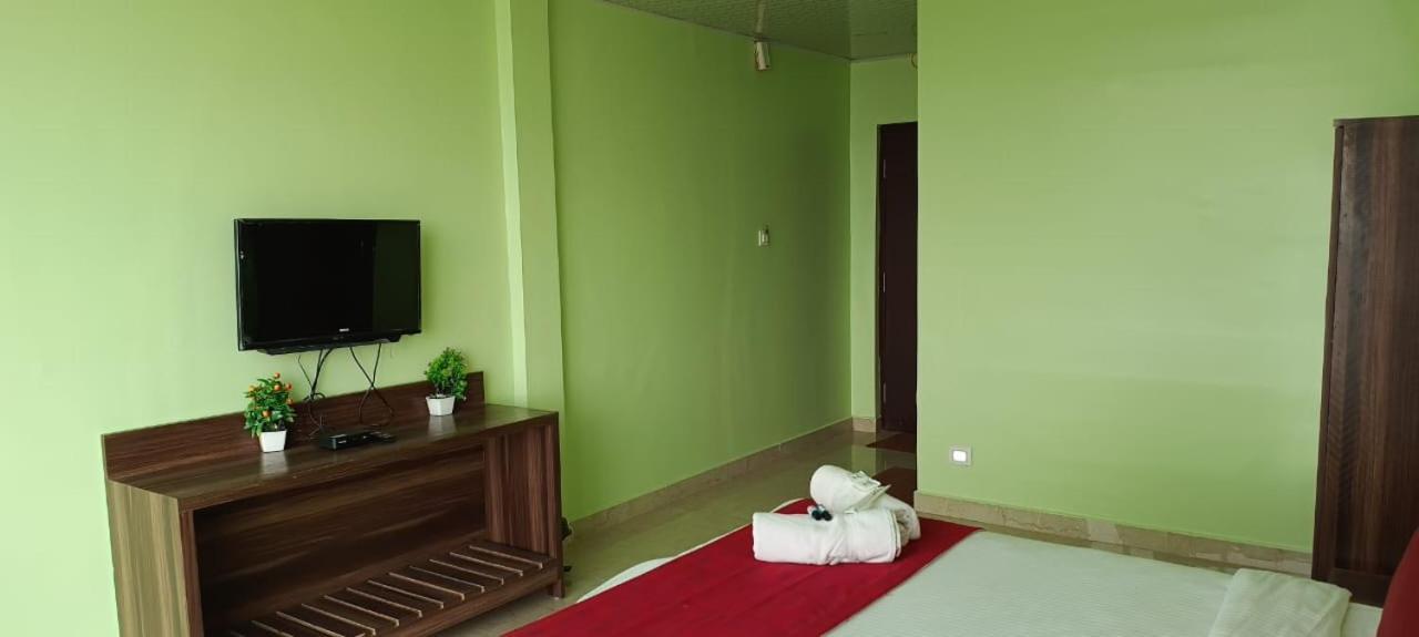 Blossom Spring Villa 우티 외부 사진