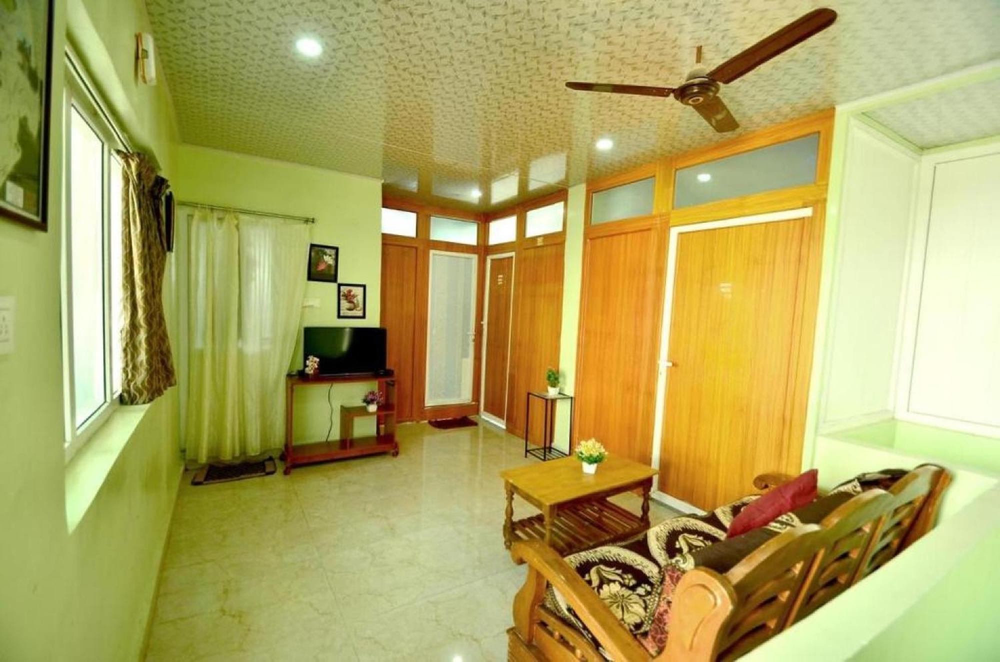 Blossom Spring Villa 우티 외부 사진